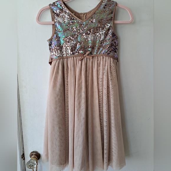 Girls Formal dress - Picture 1 of 5